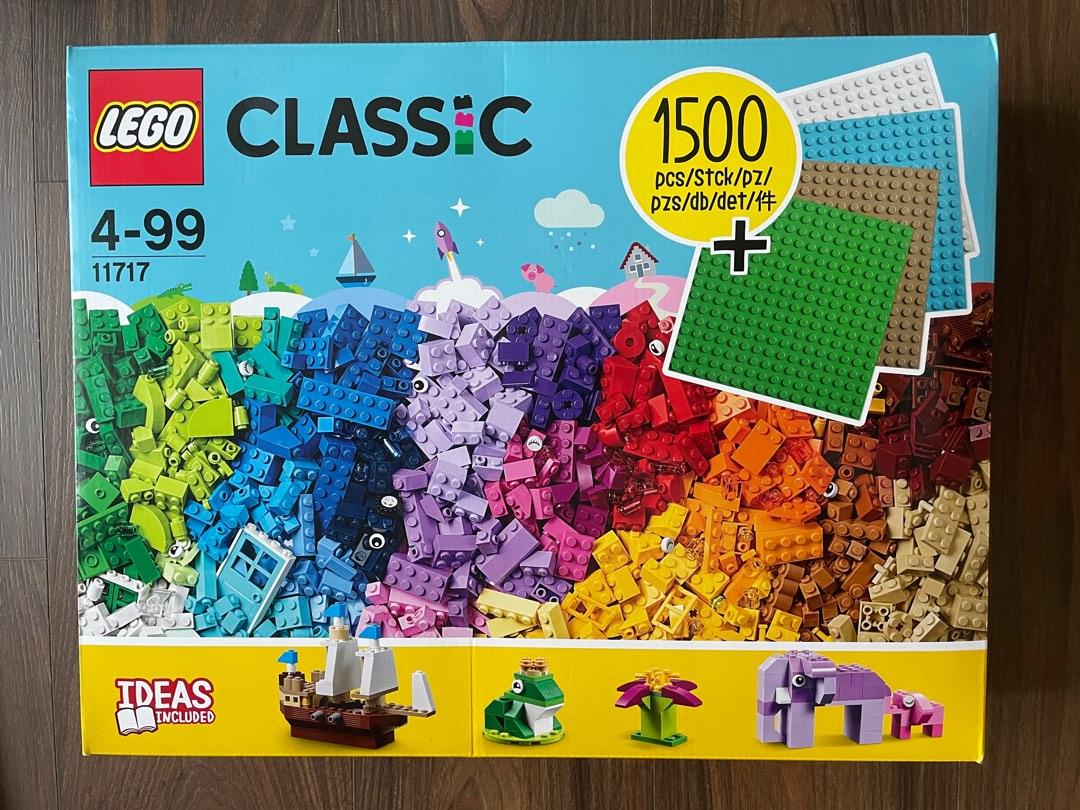 LEGO Classic 11717 Bricks Bricks Plates Building Kit (1504 Pieces