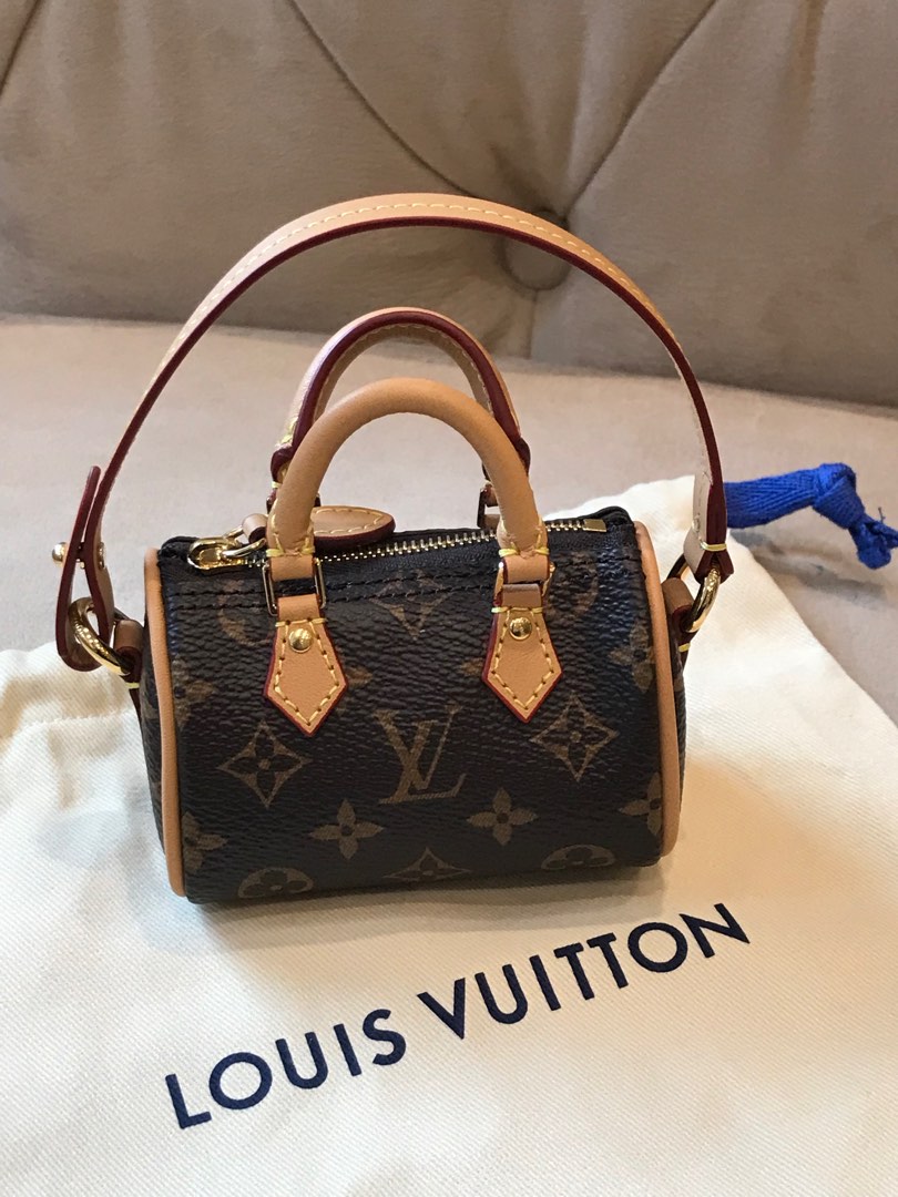 Louis Vuitton Speedy monogram bag charm (M00544)