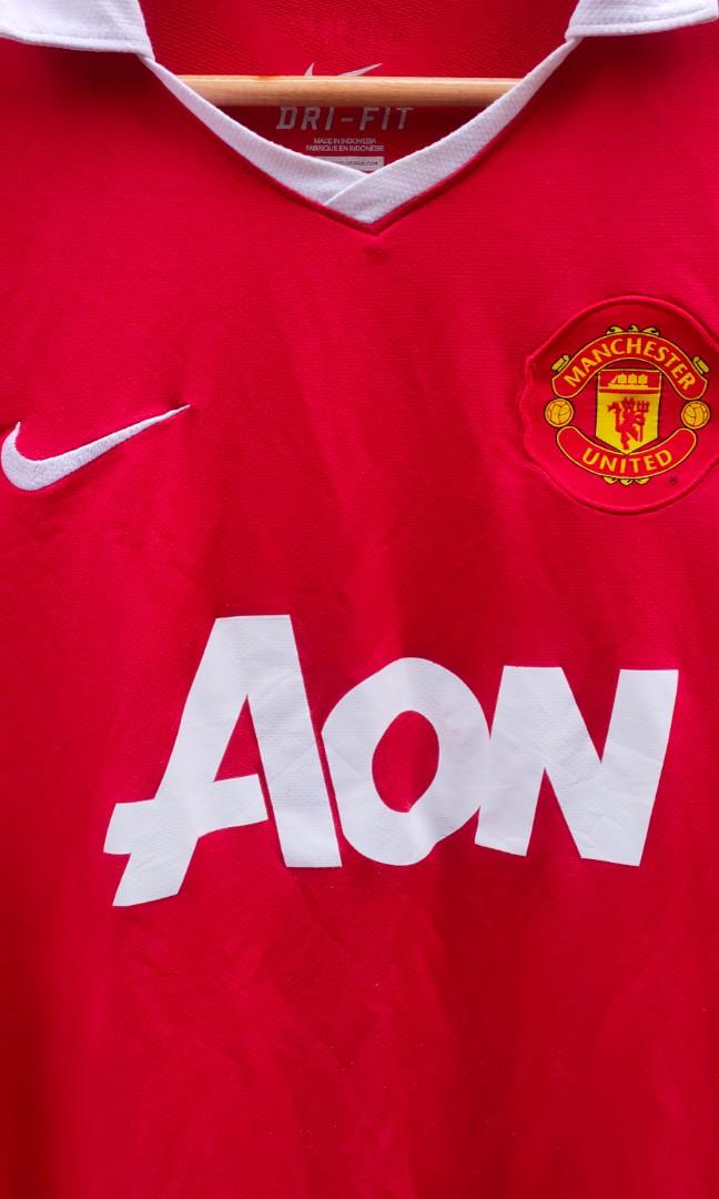 Manchester United Football Jersy, Men's Fashion, Activewear on Carousell