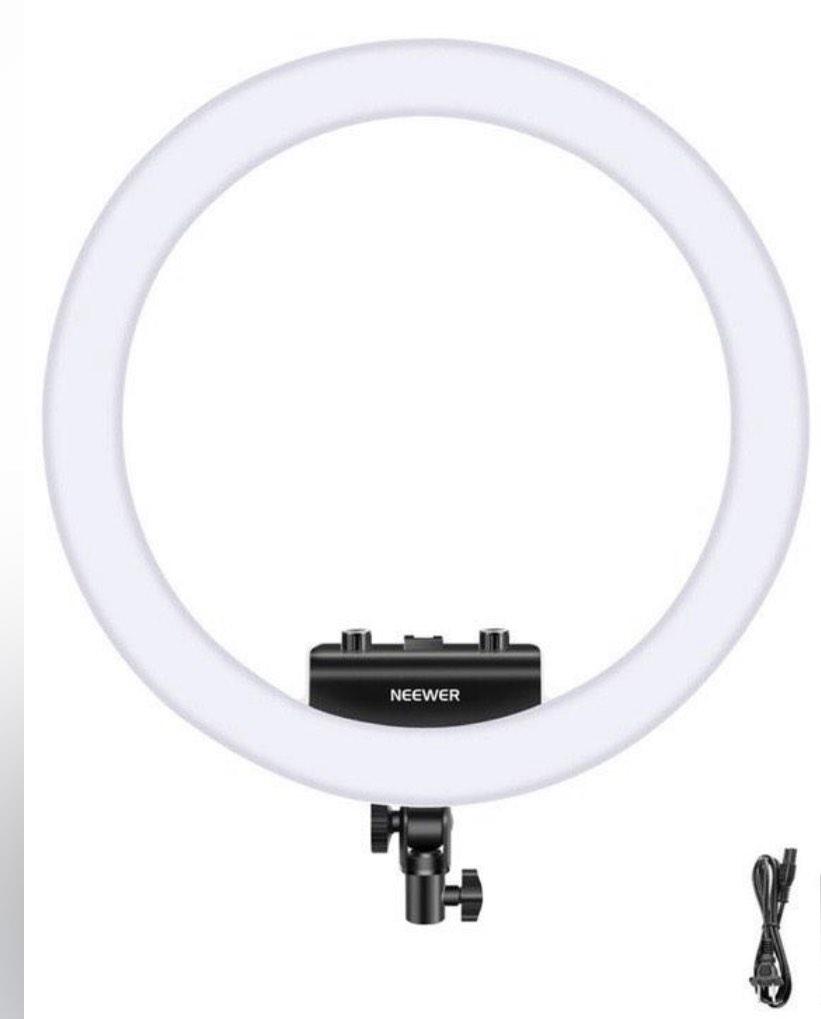 Neewer 18-inch White LED Ring Light With Light Stand Lighting Kit