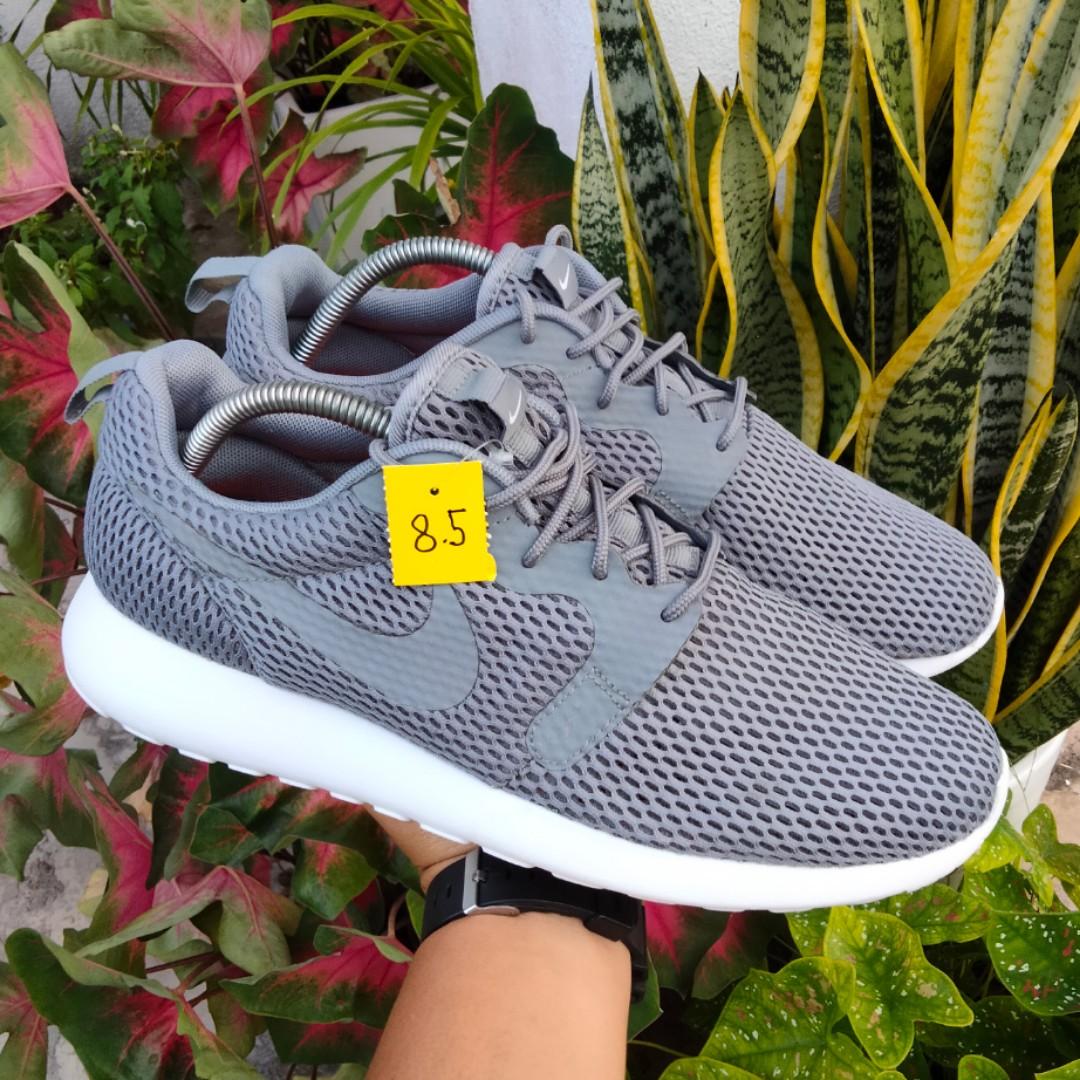 Nike free run sports shoes size 8.5