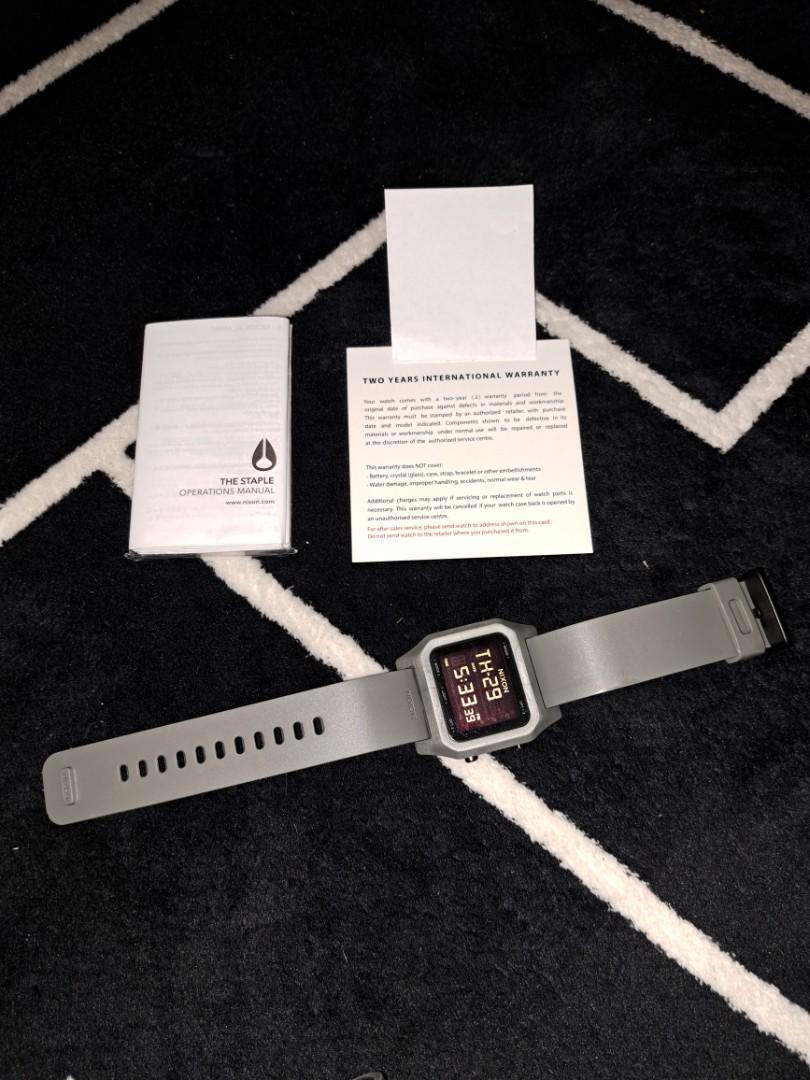 Nixon Staple Watch Silver / Black