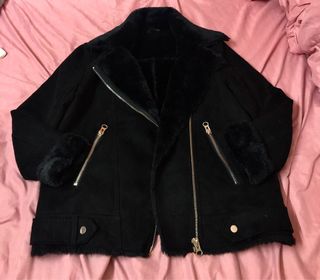 (Category: ) located in . Submitted by dlrs.ynna (Listing ID 1187807654, Image 1). Description: .