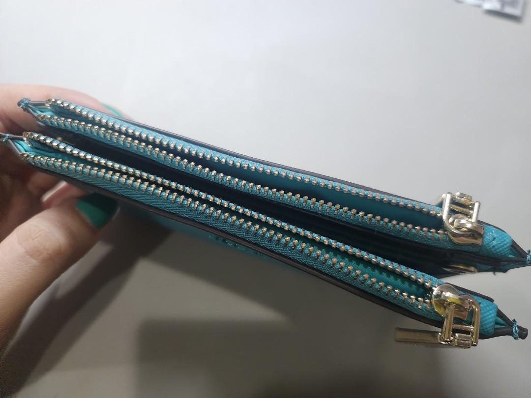 Parfois wallet (Category: Wallets & Card holders) located in Quezon City. Submitted by rdl09 (Listing ID 1187805372, Image 3). Description: shipping shouldered by the buyer.
