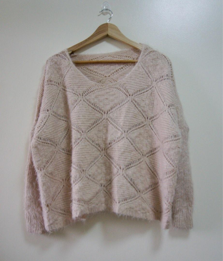 Peach Cream Pullover (Category: Others Tops) located in Pasig City. Submitted by hello.spring (Listing ID 1187564821, Image 2). Description: Peach Cream Pullover Can fit small-large Only Php180!.