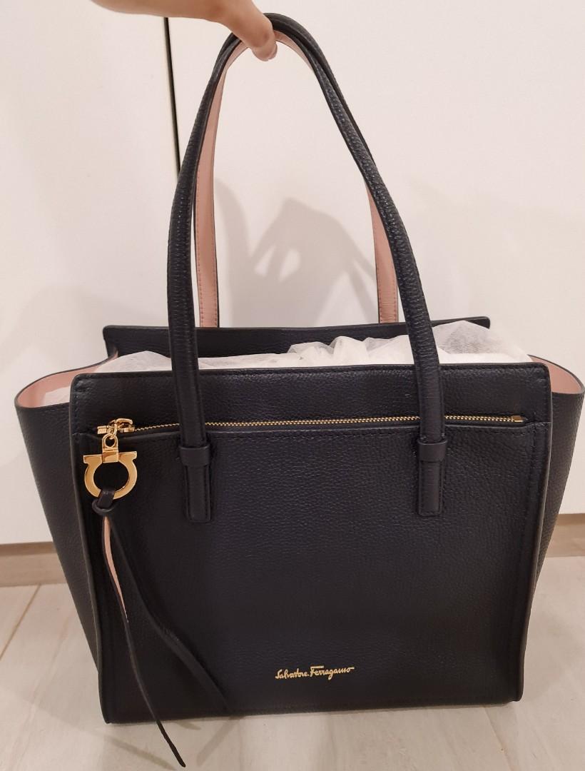 Ferragamo amy tote large outlet