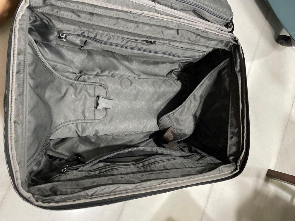 Tumi cabin bag (Expandable), Luxury, Bags & Wallets on Carousell