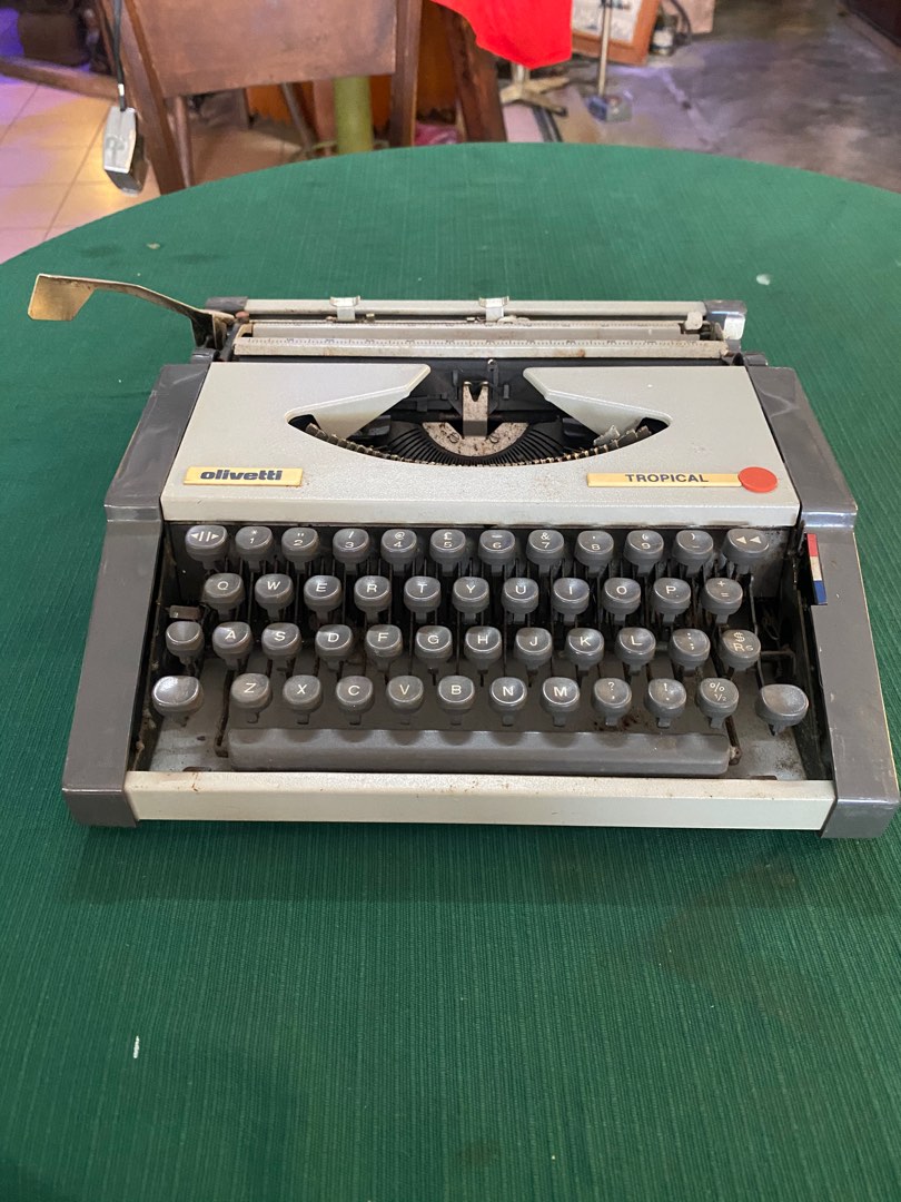 Vintage Typewriter Olivetti Tropical., Hobbies & Toys ...