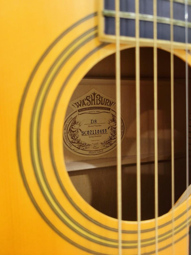 Washburn D8 Acoustic Guitar, Hobbies & Toys, Music & Media, Musical