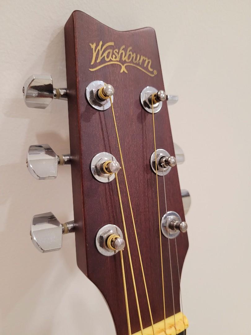 Washburn D8 Acoustic Guitar, Hobbies & Toys, Music & Media, Musical