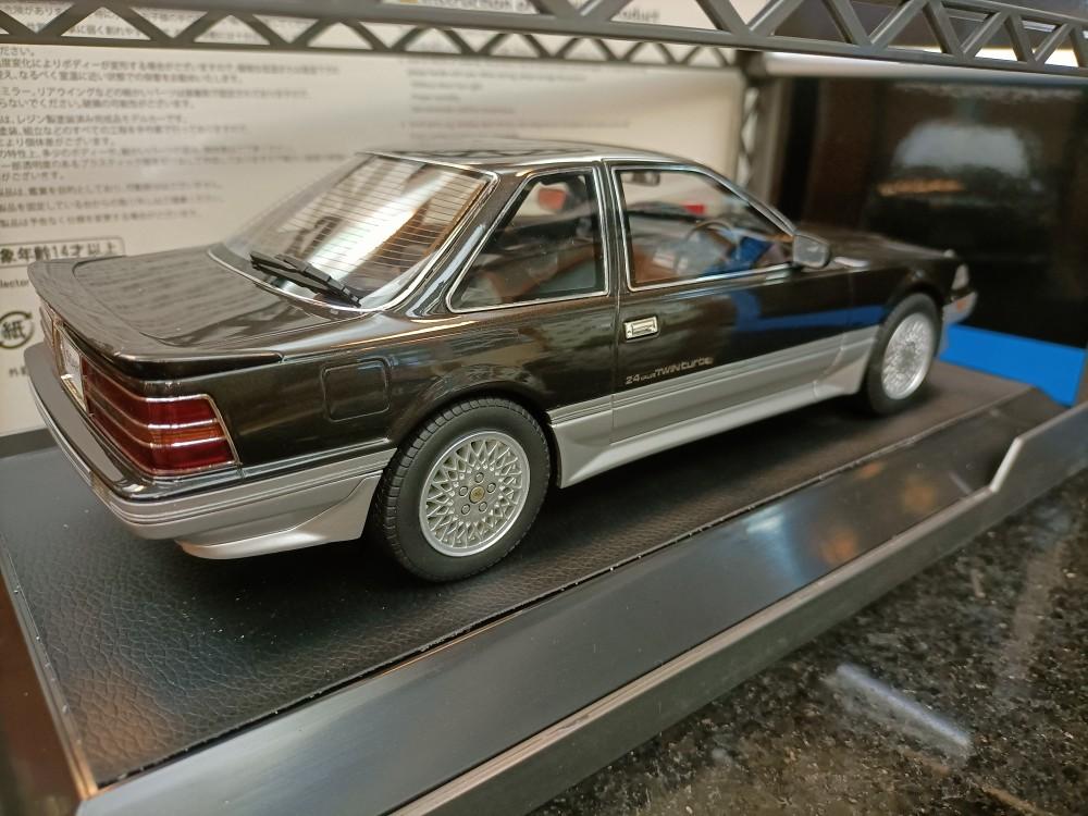 1:18 1/18 Hobby Japan Toyota Soarer 2.0 GT Twin Turbo display