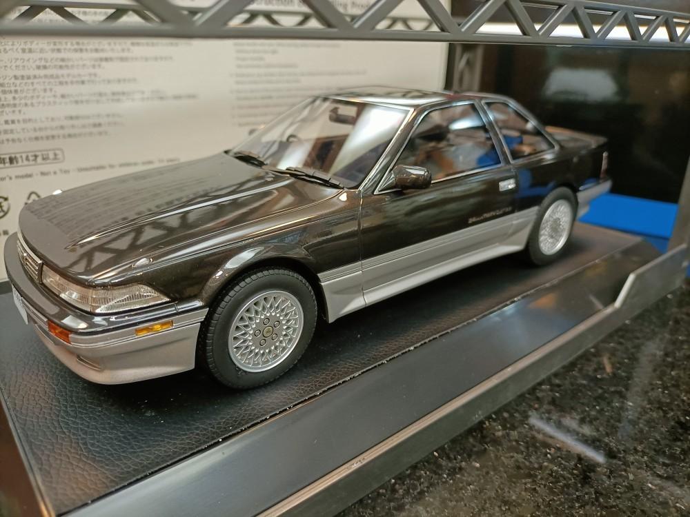 1:18 1/18 Hobby Japan Toyota Soarer 2.0 GT Twin Turbo display