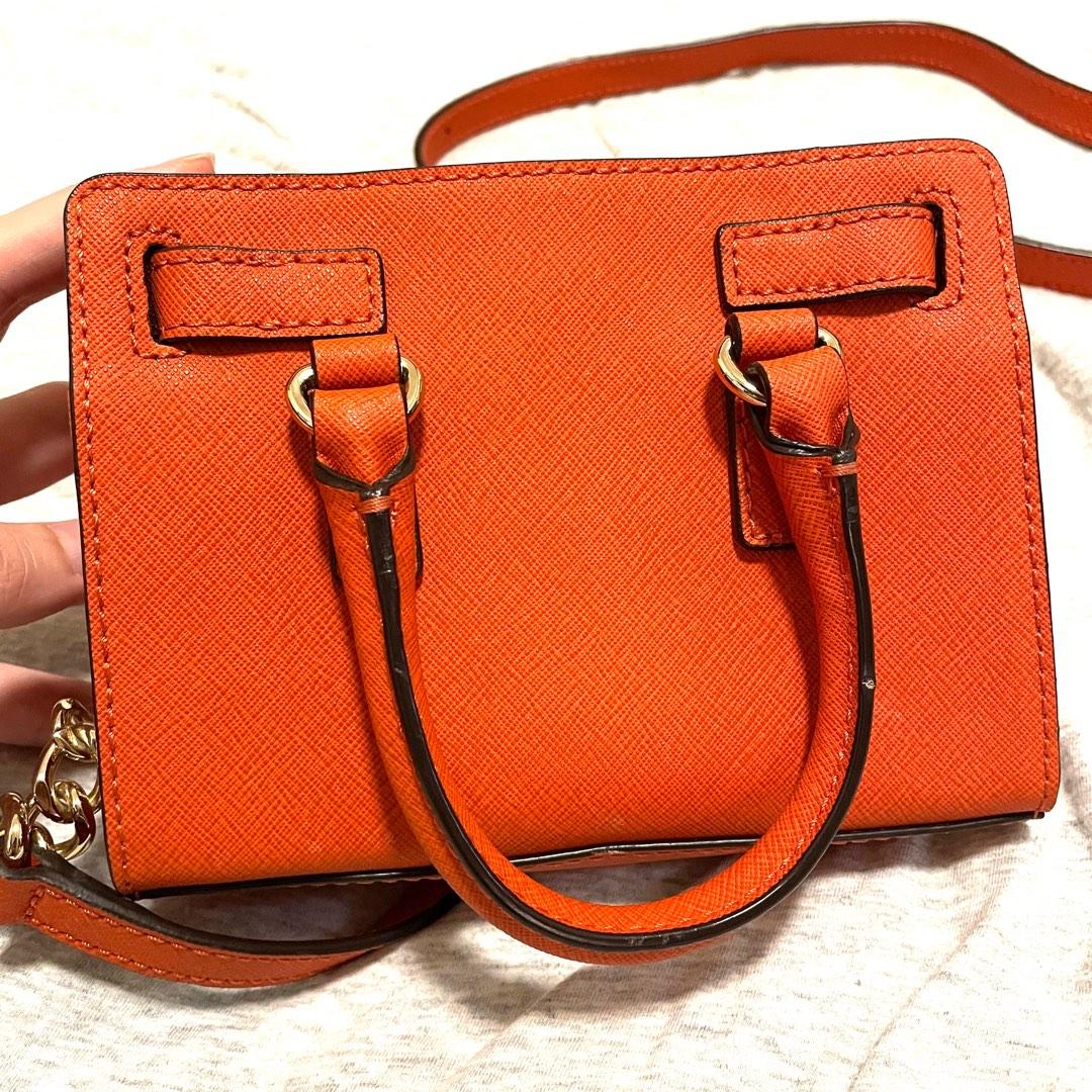 全新 Michael Kors Hamilton Mini Messenger Bag 防刮皮革迷你斜背包, 她的時尚, 包包、錢包, 錢包