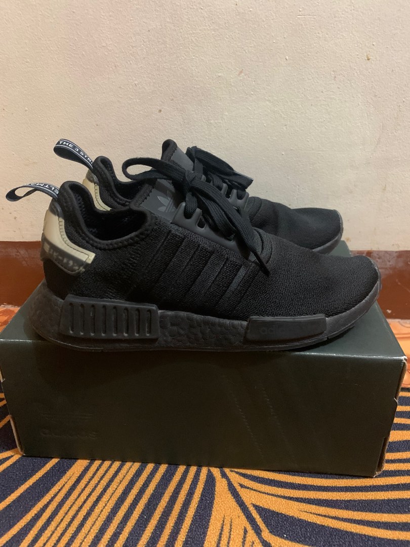 Adidas NMD R1, Men's Fashion, Footwear, Sneakers on Carousell