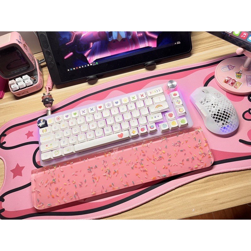 Artisan resin wrist rest for keyboard, Mobile Phones & Gadgets, Other