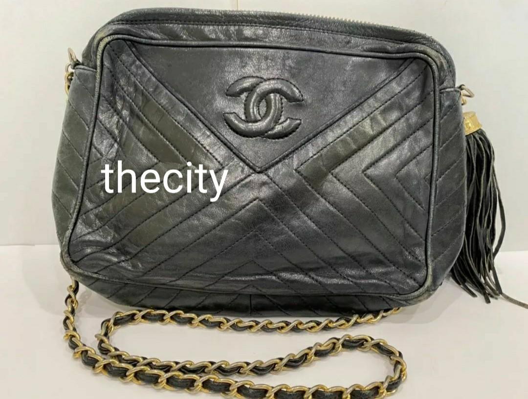 AUTHENTIC VINTAGE CHANEL OLD CAMERA BAG - SLING CROSSBODY - BLACK LAMBSKIN  - GOLD HARDWARE - VERY OLD & USED SCUFFED CORNERS