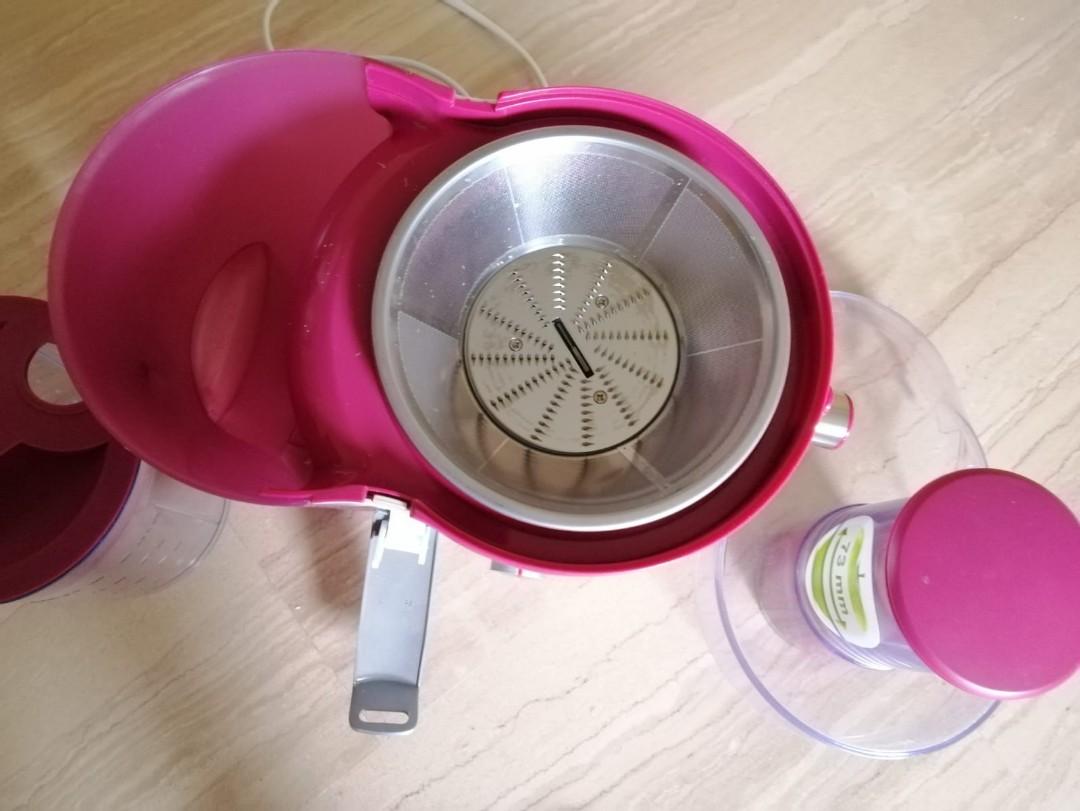 Bosch CNCJ03 Juicer, TV & Home Appliances, Kitchen Appliances, Juicers ...