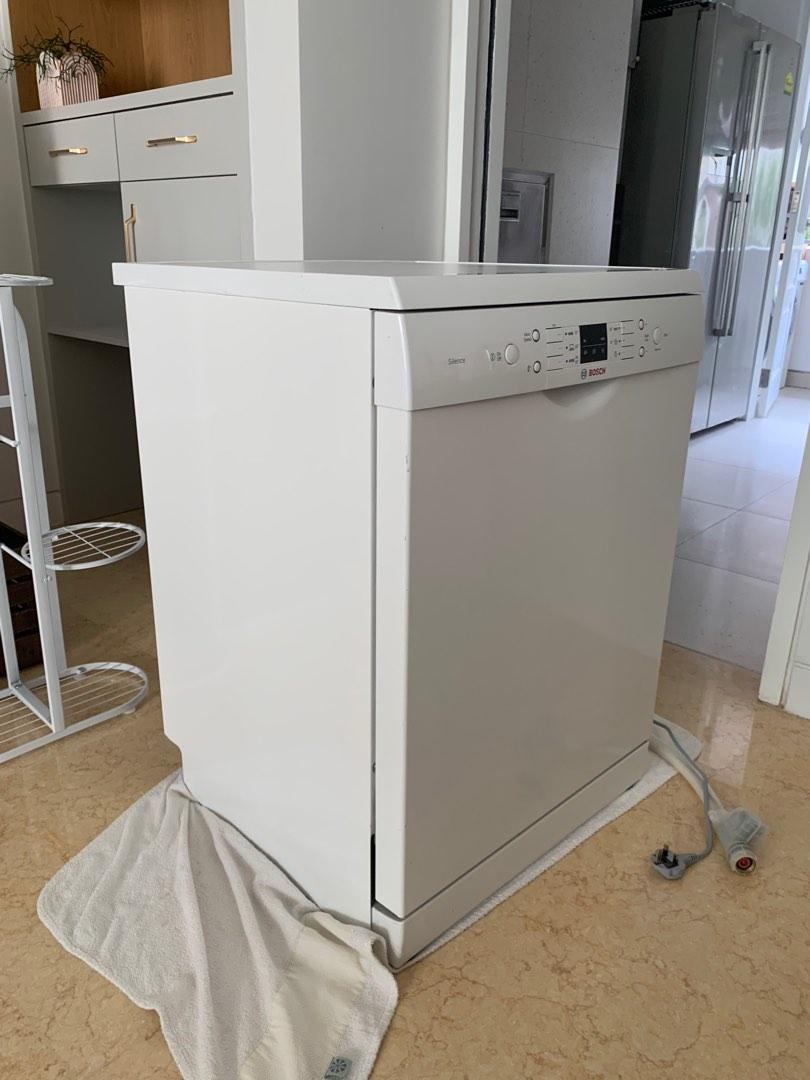 Bosch Series 6 Freestanding dishwasher 60 cm White, TV & Home