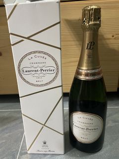 （分類：）位於 。 由 sisvsis 提交（商品編號 1182682369，圖片 1）。簡介： 。
