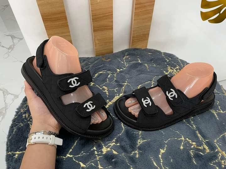 Chanel hotsell comfort sandals
