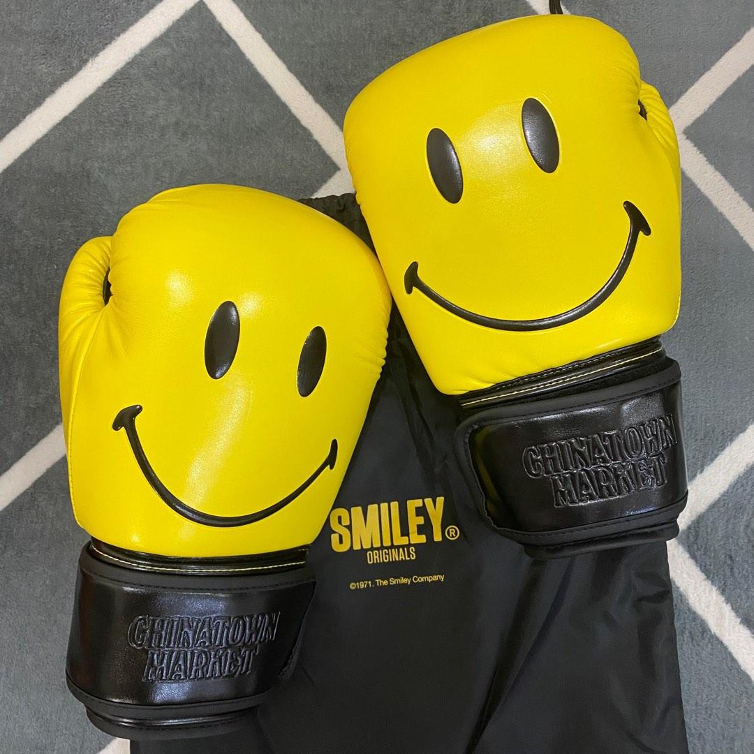 Chinatown market smiley boxing gloves