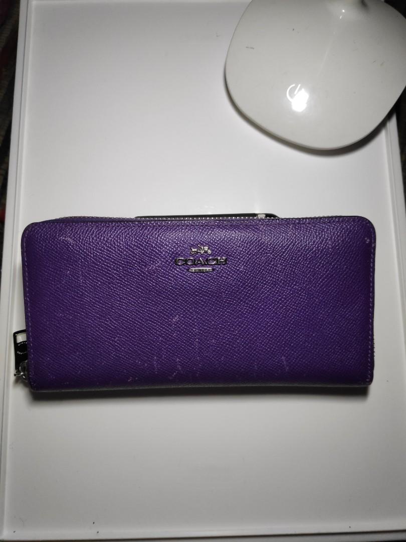 Coach shop plum wallet