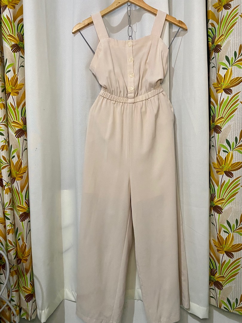 Cream jumpsuit, Women's Fashion, Dresses & Sets, Jumpsuits on Carousell