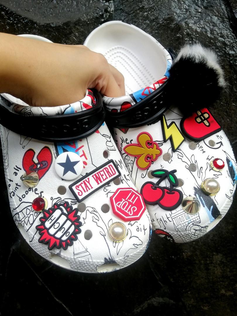 Crocs x Disney Cruella w8, Luxury, Sneakers & Footwear on Carousell
