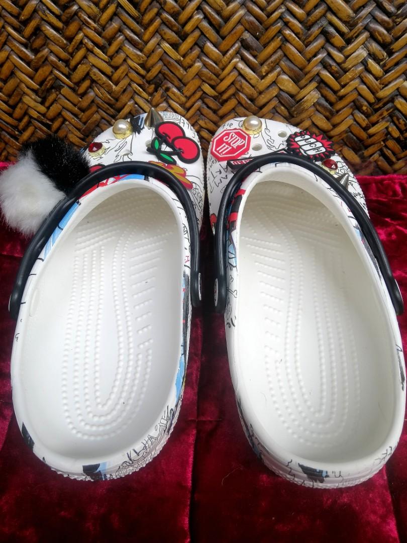Crocs x Disney Cruella w8, Luxury, Sneakers & Footwear on Carousell