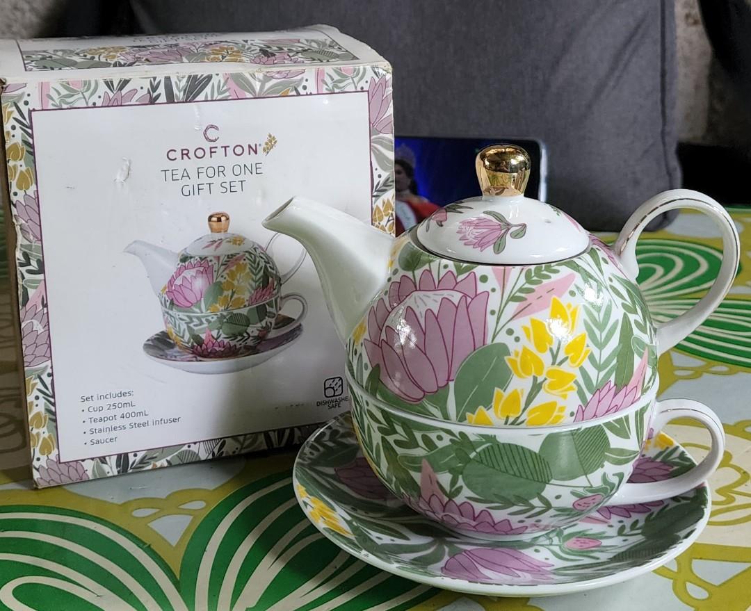 Crofton Tea Set, Furniture & Home Living, Kitchenware & Tableware