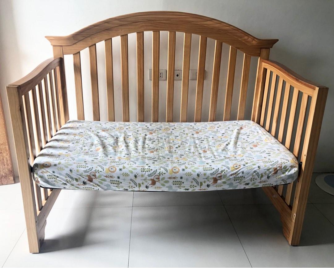 Cuddlebug Riverside 4in1 Crib, Babies & Kids, Baby Nursery & Kids