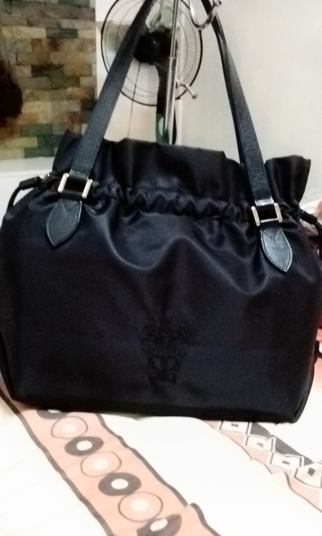 Daks japan, Women's Fashion, Bags & Wallets, Tote Bags on Carousell