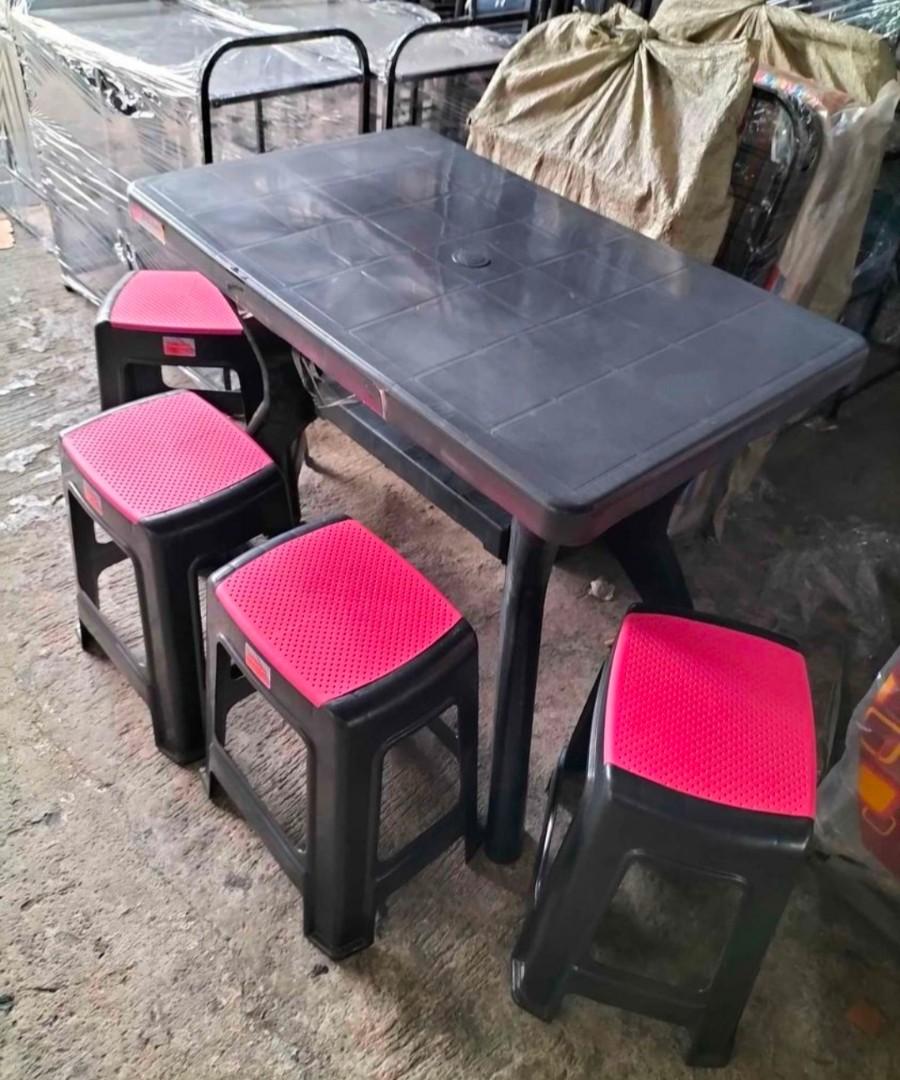Dining plastic table and chair
