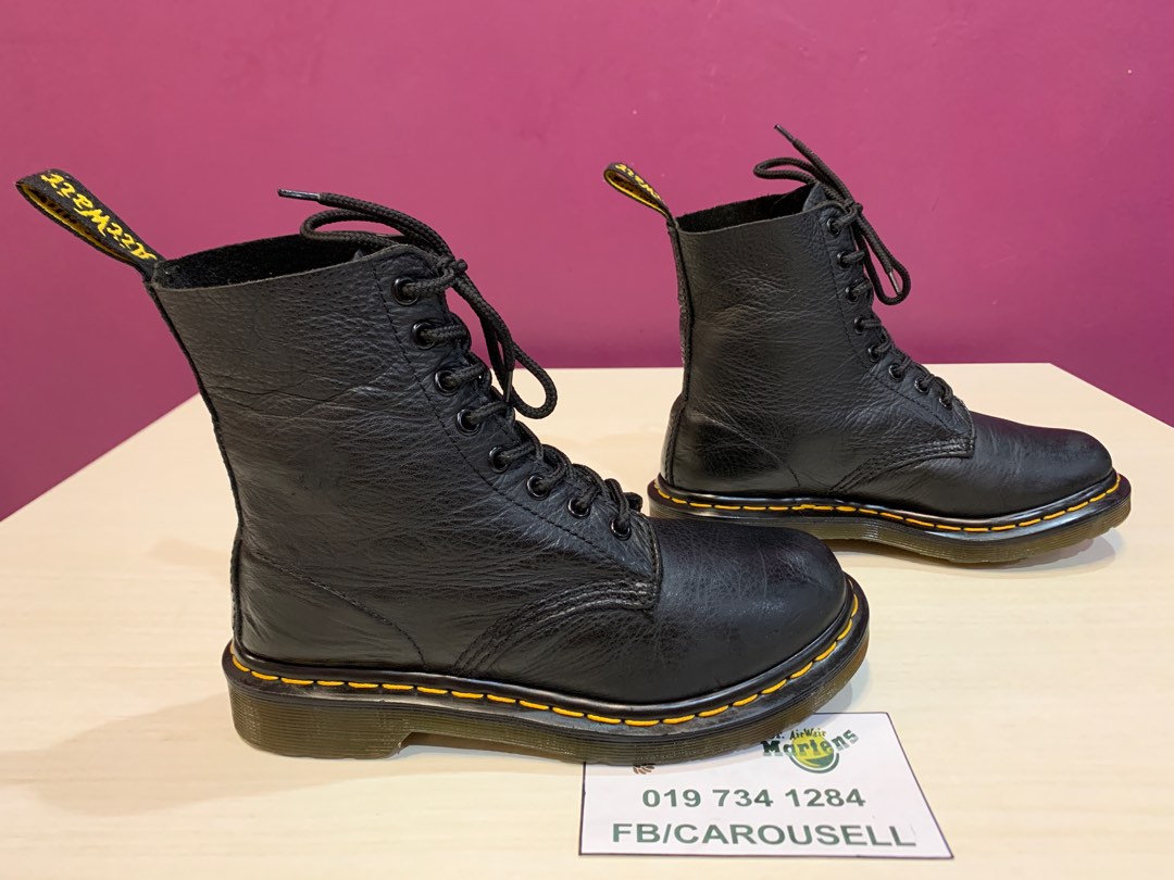 Plantation accumulate Horror Dr. Martens 1460 Pascal , Women's Fashion, Footwear, Boots on Carousell