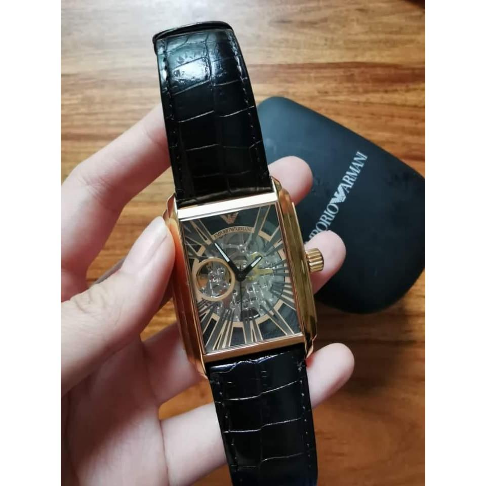 Two handed store watches