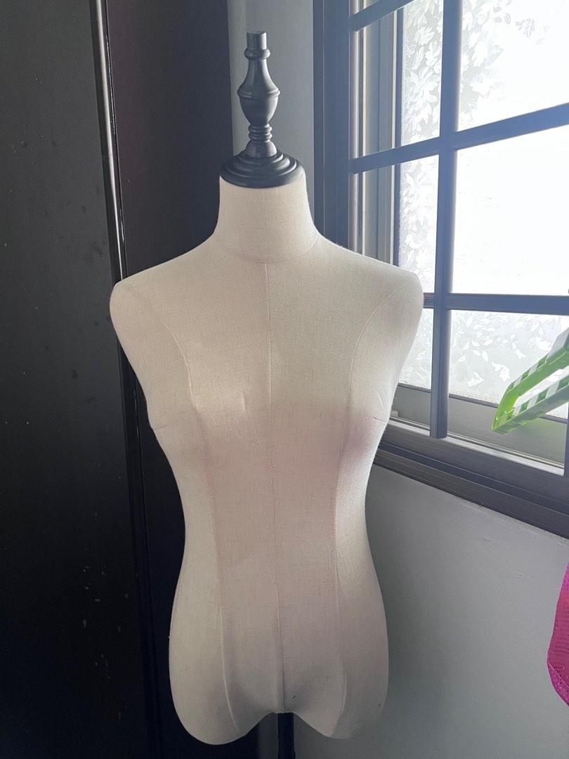 female mannequin, Women's Fashion, Tops, Blouses on Carousell