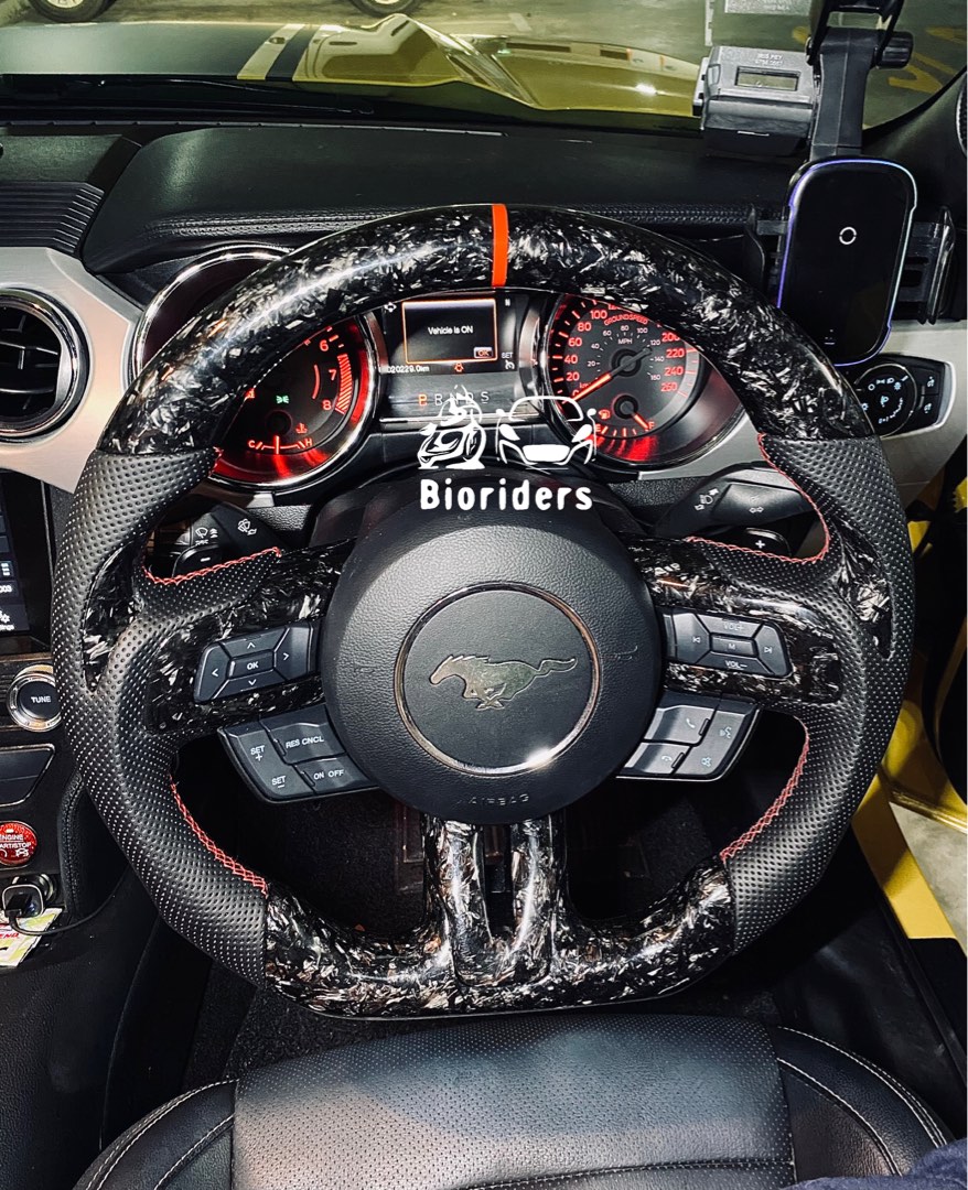 Ford Mustang GT carbon fiber steering wheel | forged carbon fiber
