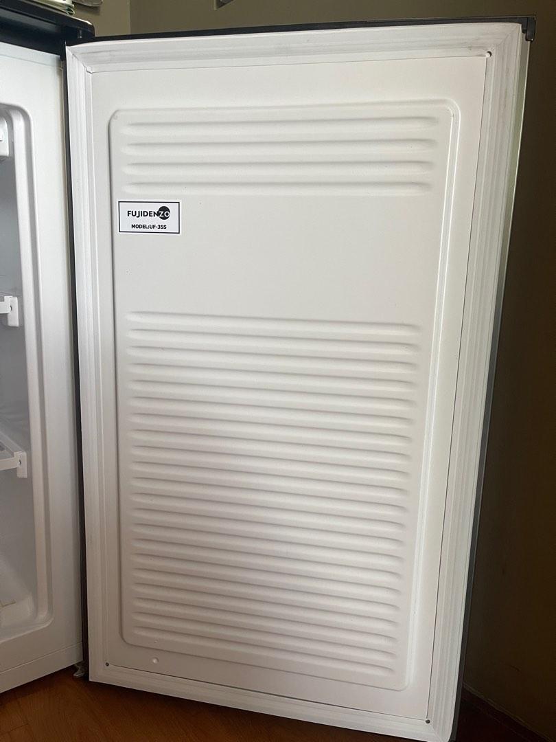 Fujidenzo 3.5 cu ft Upright Freezer, TV & Home Appliances, Kitchen