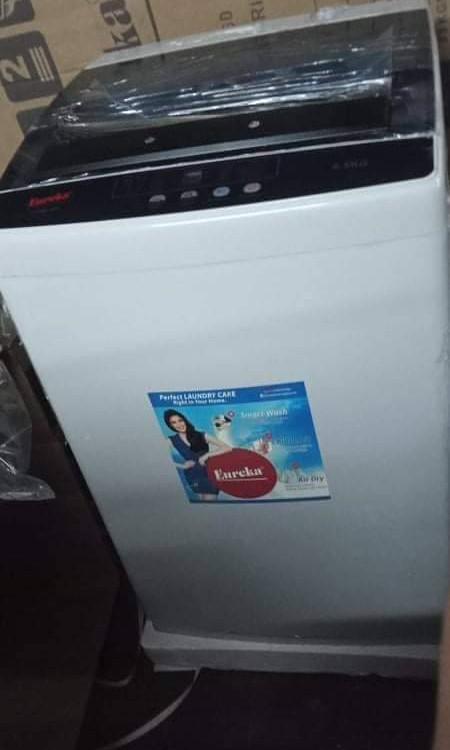 Fully automatic eureka washing machine (Category: Washing Machines and Dryers) located in Quezon City. Submitted by mjrideontoys (Listing ID 1182666390, Image 3). Description: Eureka 6.5kgs fully automatic washing machine Brandnew mall pull out Brandnew with dents 8k.