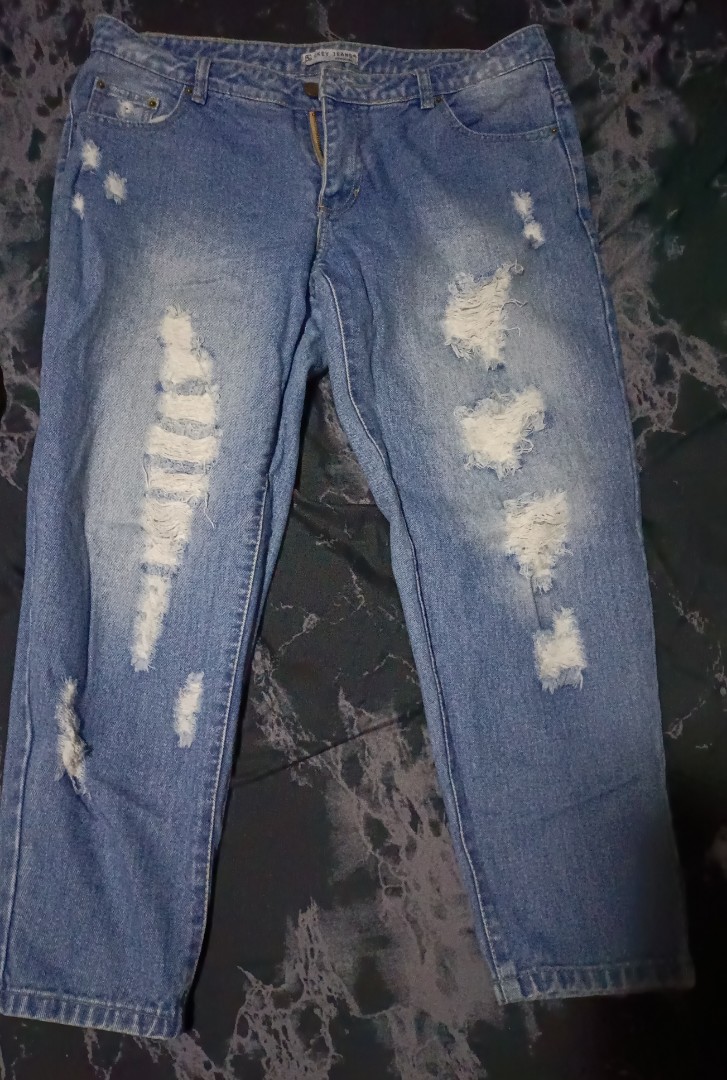 Halal ripped jeans boyfriend cut, Women's Fashion, Bottoms, Jeans ...