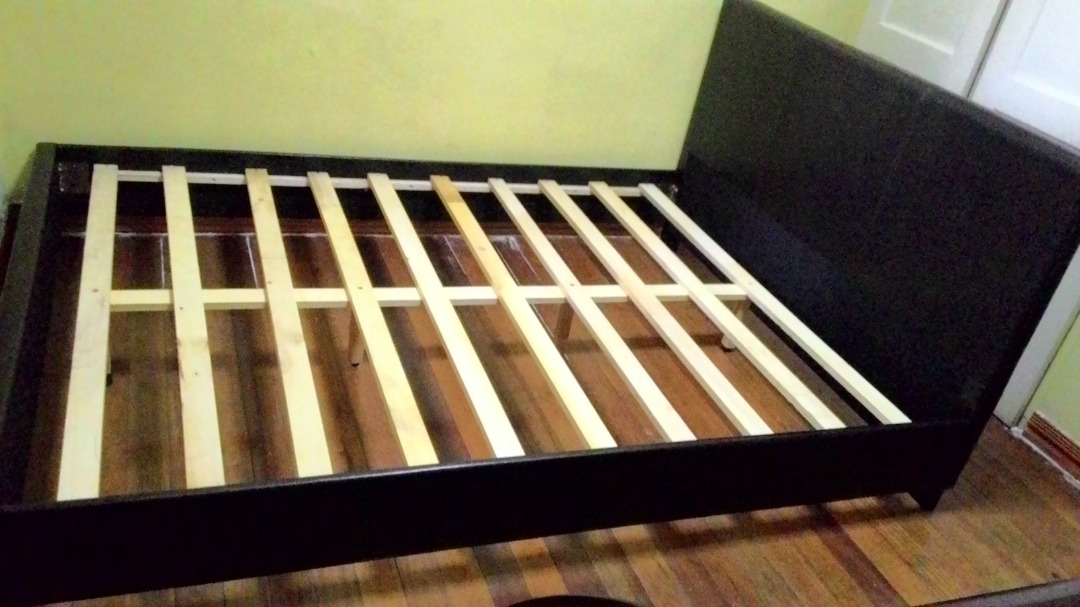 HEAVILY DISCOUNTED Full Double (54x75) Bed Frame with Headboard