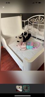 (Category: ) located in . Submitted by lipsy_lips (Listing ID 1182585528, Image 1). Description: .