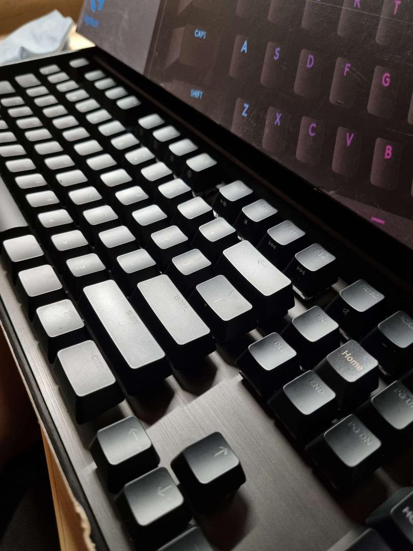 LOGITECH G512 (with 2 FREE sets of pudding keycaps), Computers & Tech