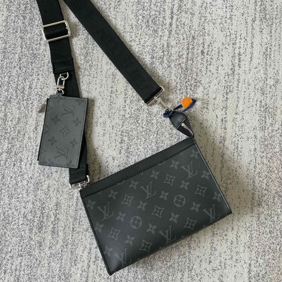 Louis Vuitton LV Chest Sling Bag (FREE POSTAGE), Men's Fashion, Bags, Sling  Bags on Carousell
