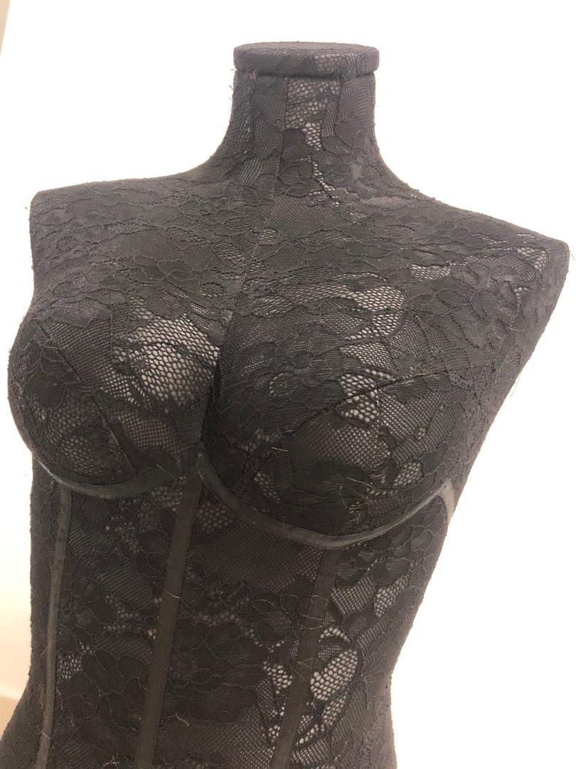 Mannequin/form (Victoria’s Secret 100 original mannequin made from