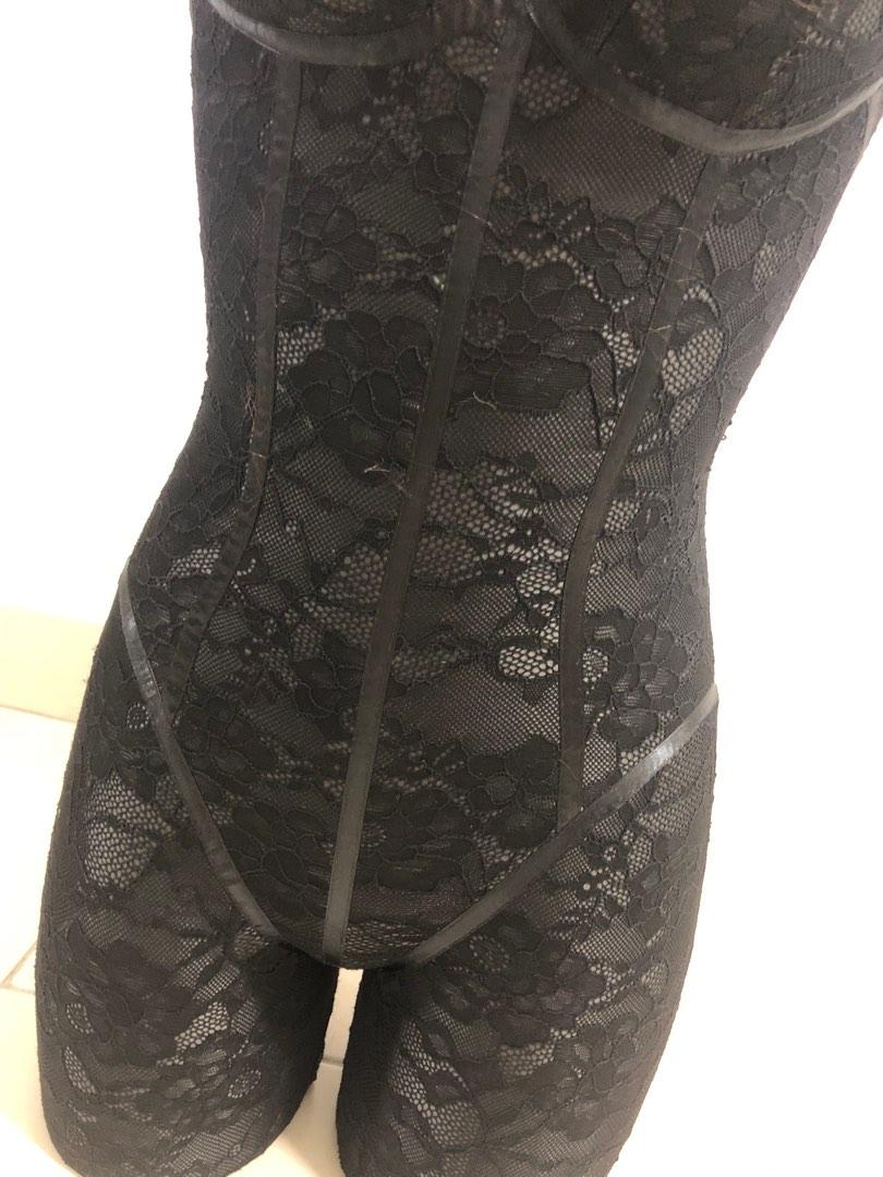 Mannequin/form (Victoria’s Secret 100 original mannequin made from