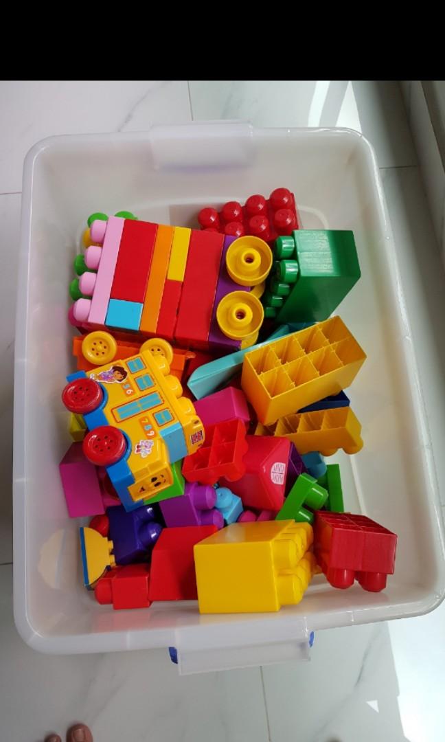 Mega Blocks Container Mega blocks with container, Babies & Kids, Infant Playtime on Carousell