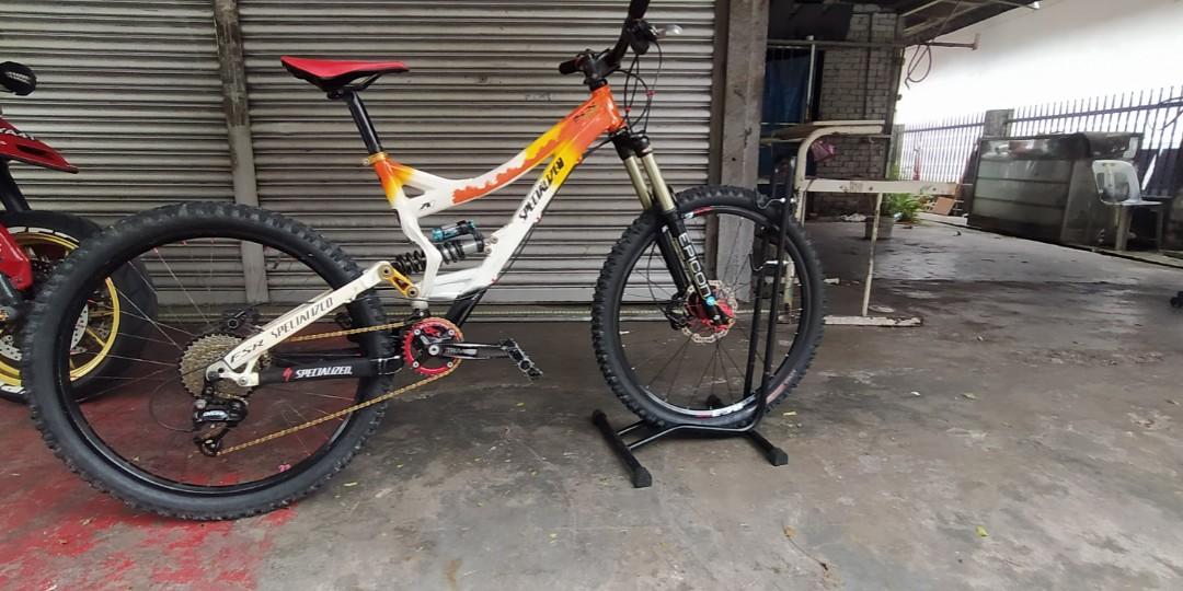 mtb fullsas specialized sx trail 2 Sports Equipment Bicycles