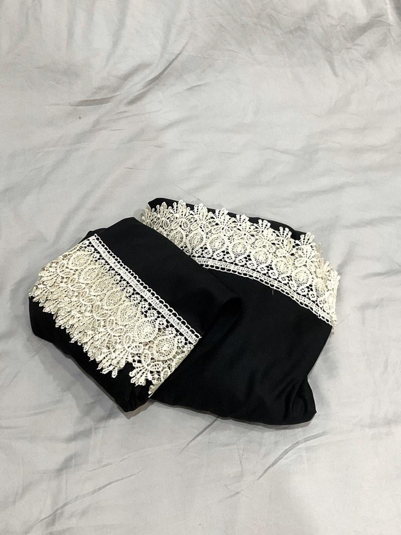 Muslim prayer dress set (Category: Traditional & Ethnic wear) located in Makati City. Submitted by fleuraline (Listing ID 1182644733, Image 2). Description: From Turkey.