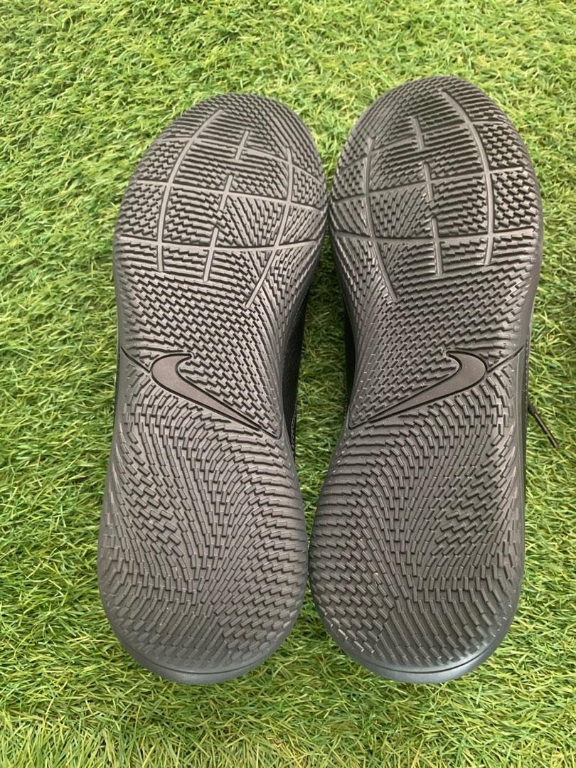 Nike tiempo legend 9 club IC indoor court shoes us 10 44, Men's Fashion,  Footwear, Casual shoes on Carousell